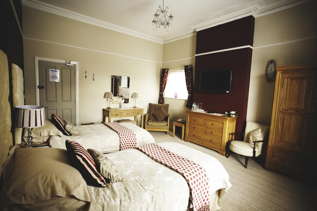 Vale House Bed & Breakfast Southport Room photo